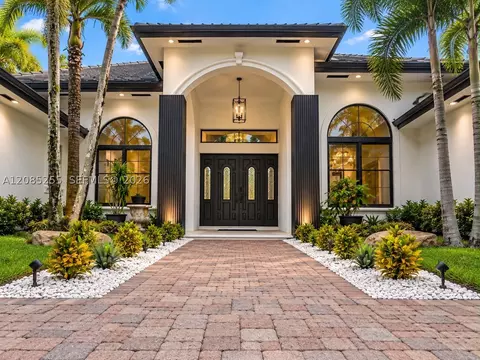 11980 Piccadilly Pl, Davie, FL 33325