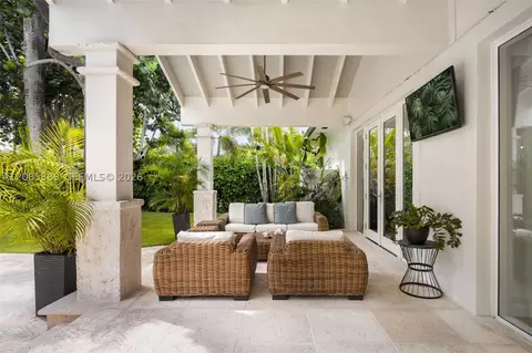 Exterior - 444 Bargello Ave, Coral Gables, FL 33146 photo 4 of 6