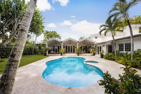 Exterior - 444 Bargello Ave, Coral Gables, FL 33146 photo 5 of 6