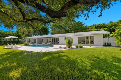 7421 SW 131st St, Pinecrest, FL 33156