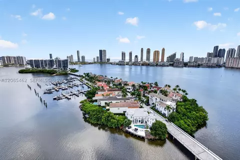 6000 Island Blvd #2104, Aventura, FL 33160