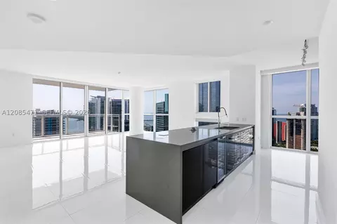 1080 Brickell Ave #3900-3901, Miami, FL 33131