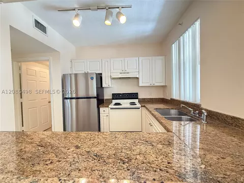 6796 W Sample Rd #6796, Coral Springs, FL 33067