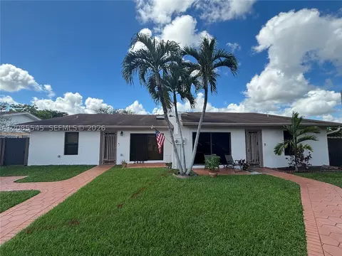 2426 SW 109th Ct, Miami, FL 33165