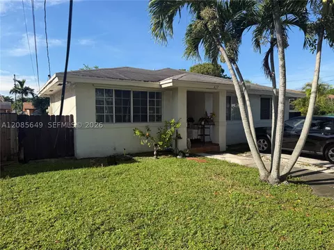 617 SW 1st St, Hallandale Beach, FL 33009
