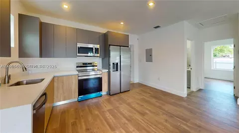 Other - 511 SE 2nd St, Hialeah, FL 33010 photo 4 of 10