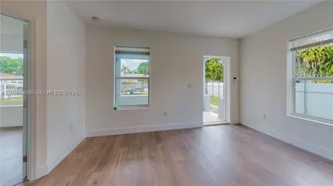 Living - 511 SE 2nd St, Hialeah, FL 33010 photo 1 of 6