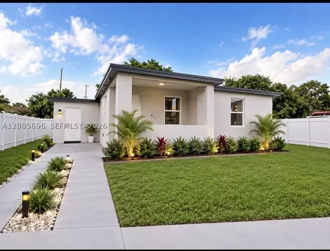 Exterior - 511 SE 2nd St, Hialeah, FL 33010 photo 1 of 8