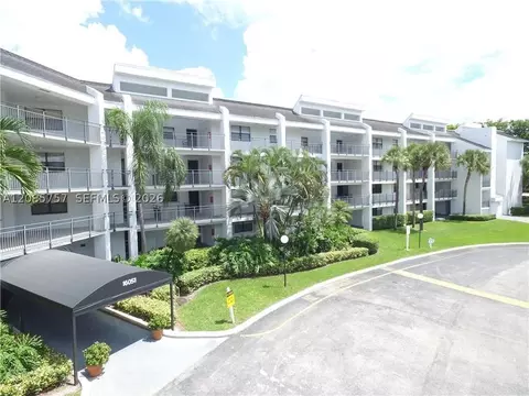 16051 Blatt Blvd #112, Weston, FL 33326