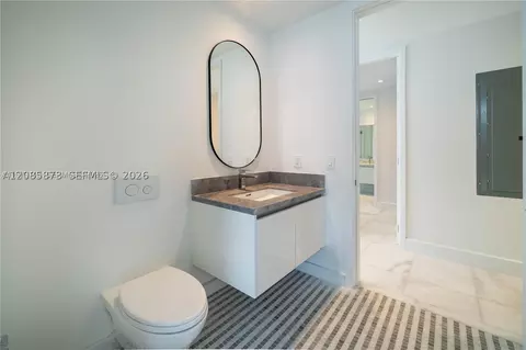 Bath - 700 NE 26th Ter #3006, Miami, FL 33137 photo 2 of 2