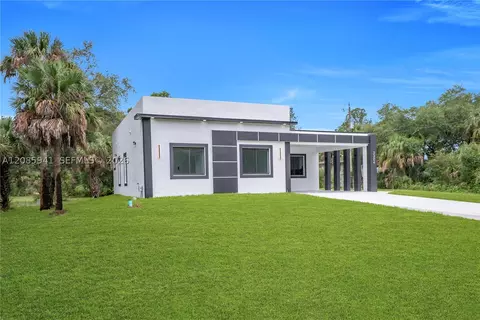 3304 E 15th St, Lehigh Acres, FL 33972