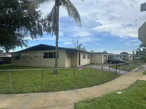 3370 NW 210th Ter, Miami Gardens, FL 33056