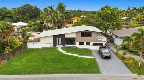 2412 Sugarloaf Ln, Fort Lauderdale, FL 33312