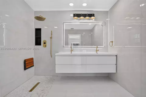 Bath - 14298 Ruby Pointe Dr, Delray Beach, FL 33446 photo 5 of 11