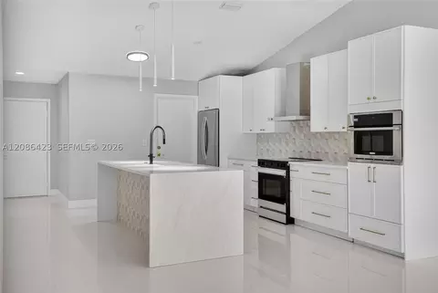 Kitchen - 14298 Ruby Pointe Dr, Delray Beach, FL 33446 photo 2 of 13