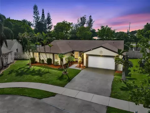 1361 White Stone Way, Davie, FL 33325