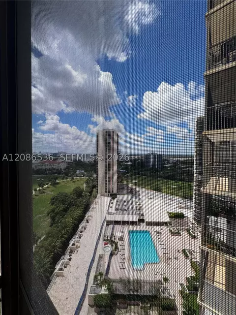20379 W Country Club Dr #1937, Aventura, FL 33180