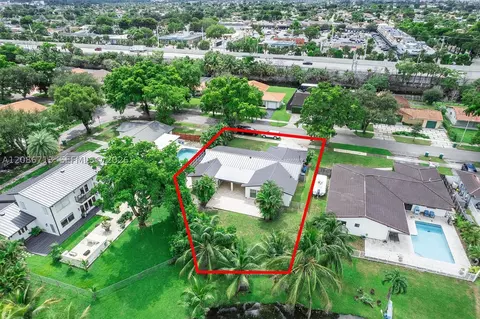 View/Area - 7111 Bamboo St, Miami Lakes, FL 33014 photo 6 of 6