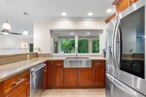 Kitchen - 7111 Bamboo St, Miami Lakes, FL 33014 photo 1 of 4