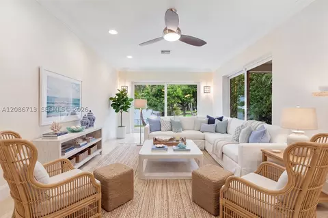 Living - 7111 Bamboo St, Miami Lakes, FL 33014 photo 2 of 3