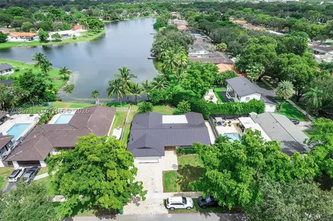 View/Area - 7111 Bamboo St, Miami Lakes, FL 33014 photo 4 of 6