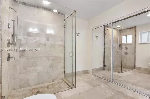 Bath - 7111 Bamboo St, Miami Lakes, FL 33014 photo 1 of 4