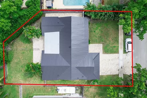 View/Area - 7111 Bamboo St, Miami Lakes, FL 33014 photo 2 of 6