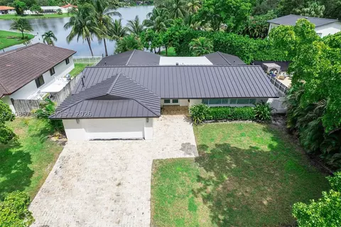 View/Area - 7111 Bamboo St, Miami Lakes, FL 33014 photo 3 of 6