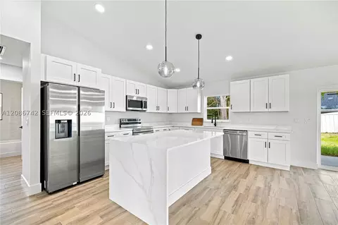 Kitchen - 25 Pine Course Pass, Ocala, FL 34472 photo 1 of 2