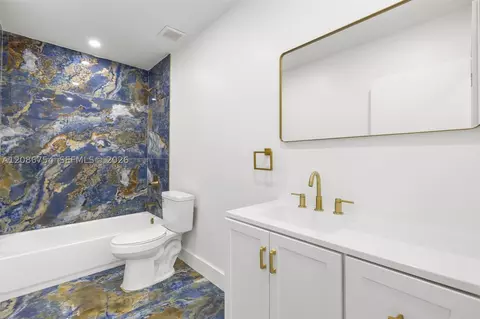 Bath - 8253 W 14th Ct, Hialeah, FL 33014 photo 5 of 5