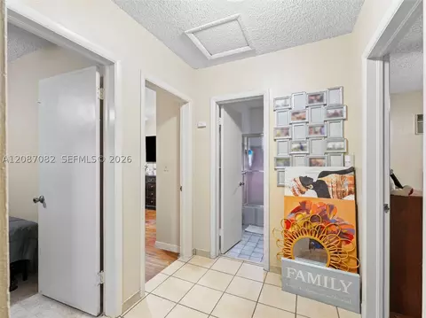 Entry Way - 5440 E 7th Ave, Hialeah, FL 33013 photo 2 of 3
