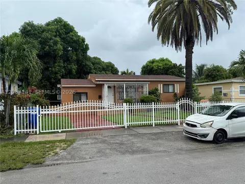 1077 NE 157th Ter, North Miami Beach, FL 33162