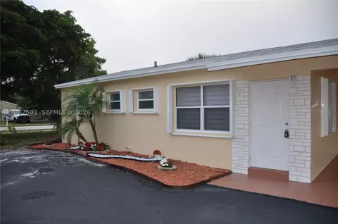 571 NE 61st St, Oakland Park, FL 33334