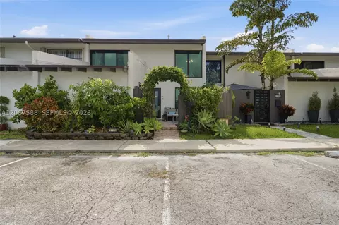 11116 SW 70th Ter, Miami, FL 33173