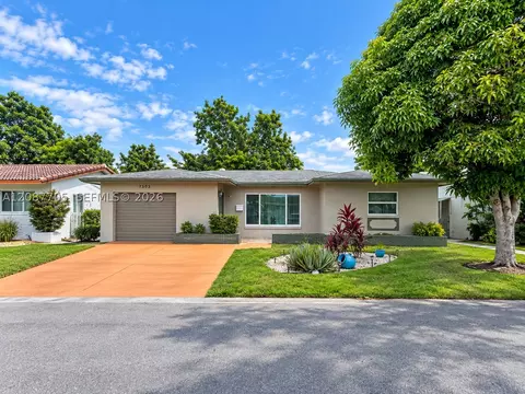 7303 NW 59th St, Tamarac, FL 33321