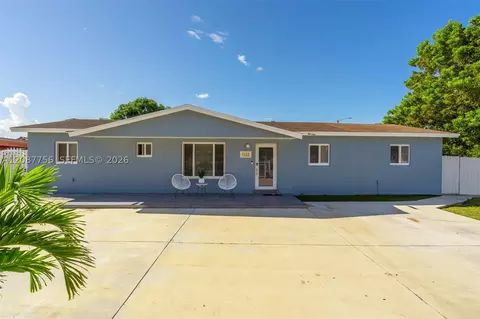 4522 NW 204th St, Miami Gardens, FL 33055