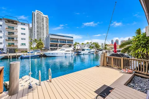 3805 NE 170th St #A-6, North Miami Beach, FL 33160