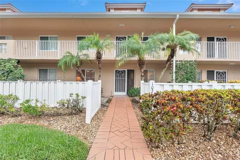 5952 Regal Glen Dr #102, Boynton Beach, FL 33437