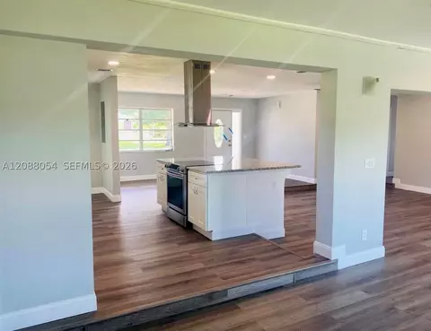 573 Wimbrow Dr, Sebastian, FL 32958