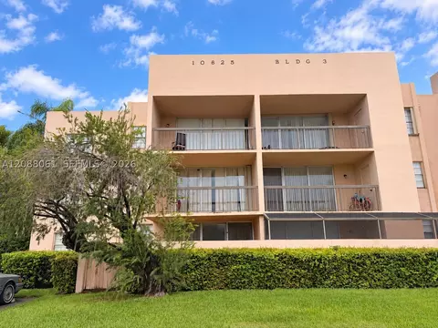 10625 SW 112th Ave #111, Miami, FL 33176