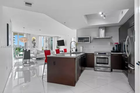 150 Sunny Isles Blvd #1-1004, Sunny Isles Beach, FL 33160