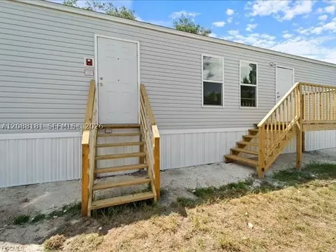1038 Canopy Ln, Moore Haven, FL 33471 photo 5