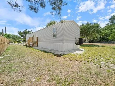 1038 Canopy Ln, Moore Haven, FL 33471 photo 6