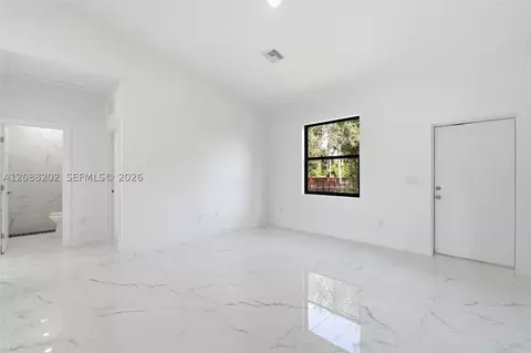 Living - 156 Carousel Ave, Labelle, FL 33935 photo 1 of 5