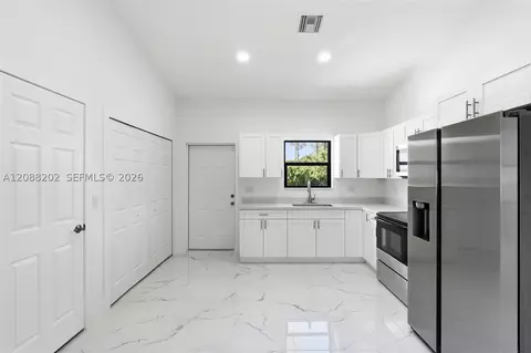 Other - 156 Carousel Ave, Labelle, FL 33935 photo 4 of 10