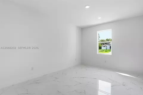Bedroom - 156 Carousel Ave, Labelle, FL 33935 photo 2 of 4
