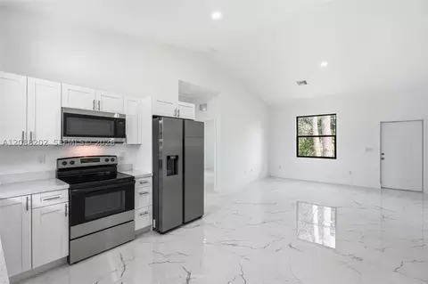 Other - 156 Carousel Ave, Labelle, FL 33935 photo 5 of 10