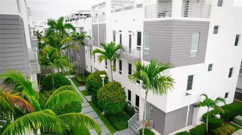 9165 NW 33rd St #9165, Doral, FL 33172