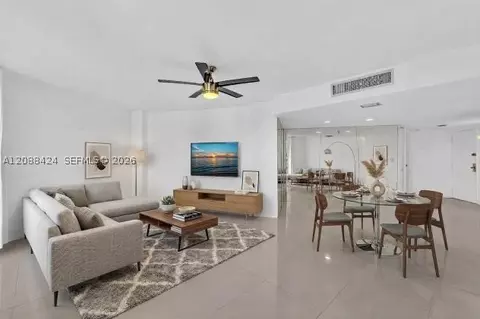 20400 W Country Club Dr #315, Aventura, FL 33180