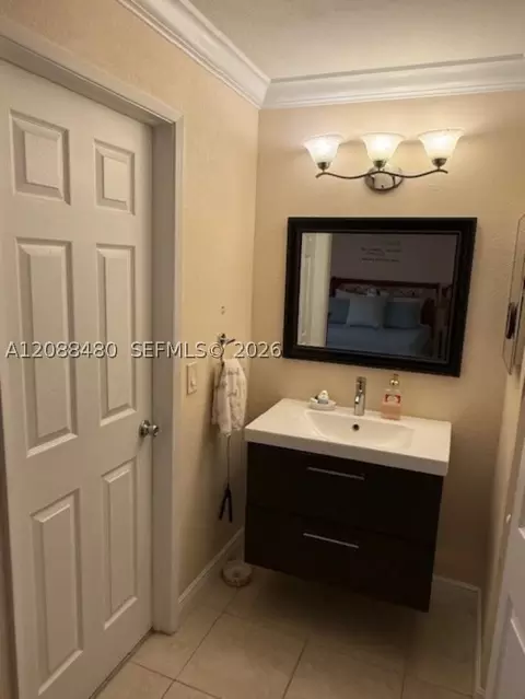 Bath - 14901 SW 80th St #210, Miami, FL 33193 photo 4 of 6